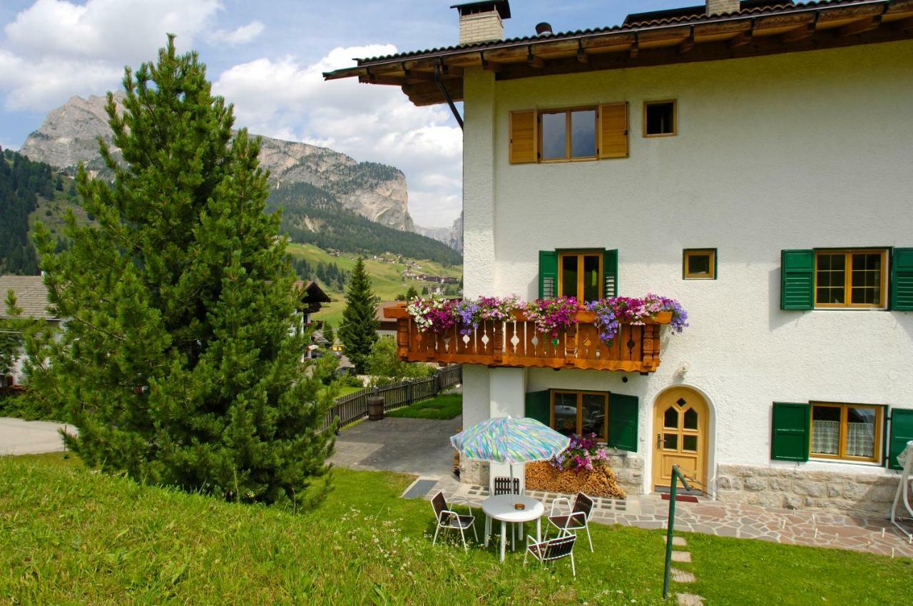Villa Insam Apartment Sëlva Buitenkant foto